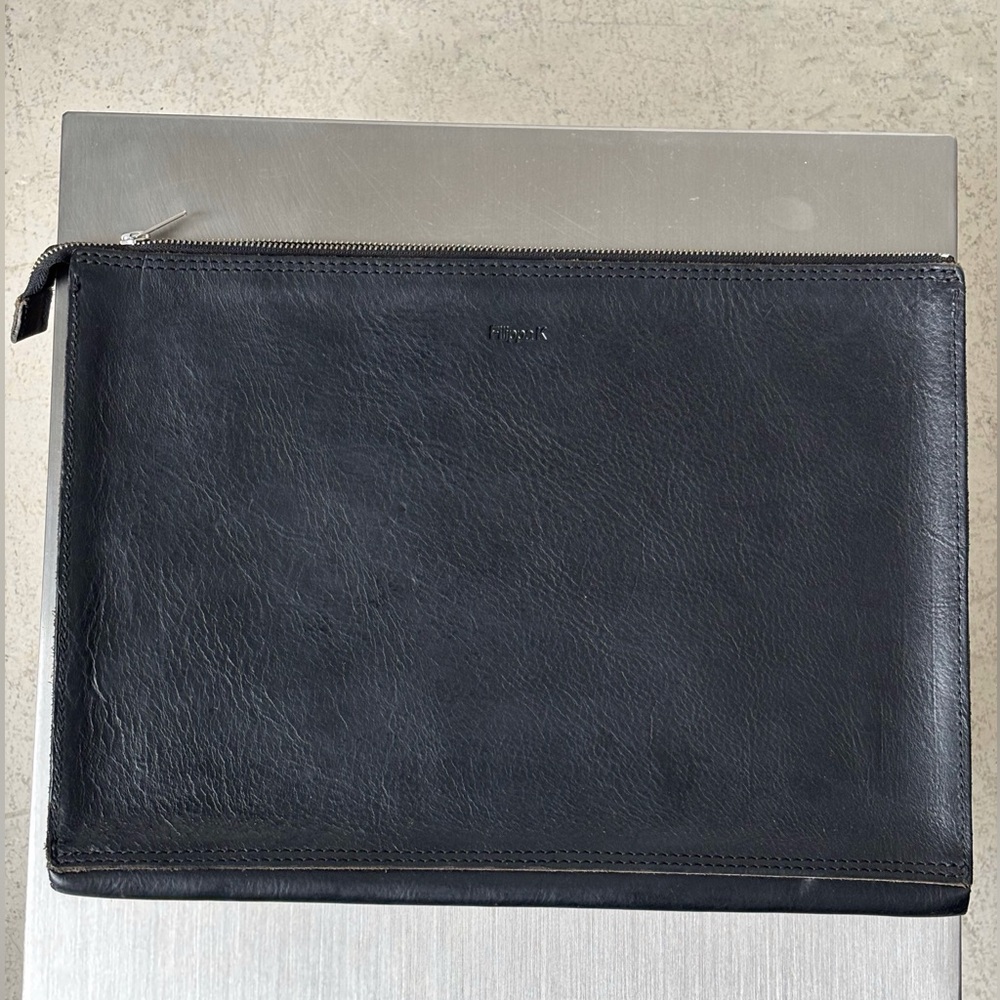 Black leather Filippa K document / computer holder